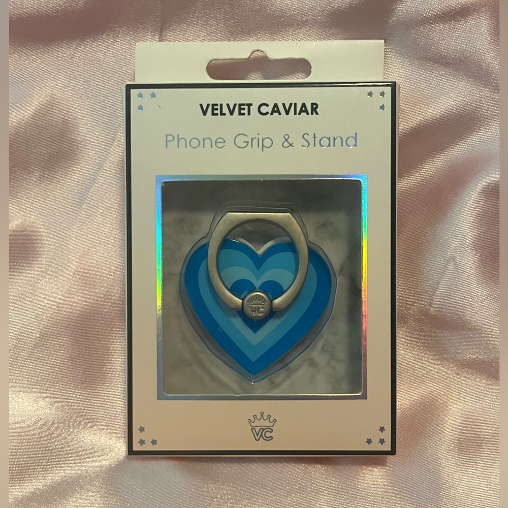 NWT Velvet Caviar Blue Heart Phone Grip & Stand